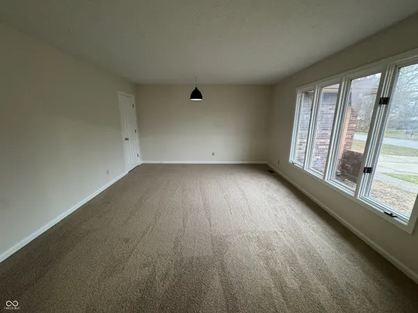 $1,795 | 488 Orchardview Drive, Greenwood, IN 46142