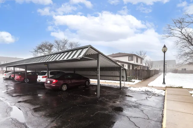 $183,000 | 2938 Roundtree Boulevard, Ypsilanti, MI 48197