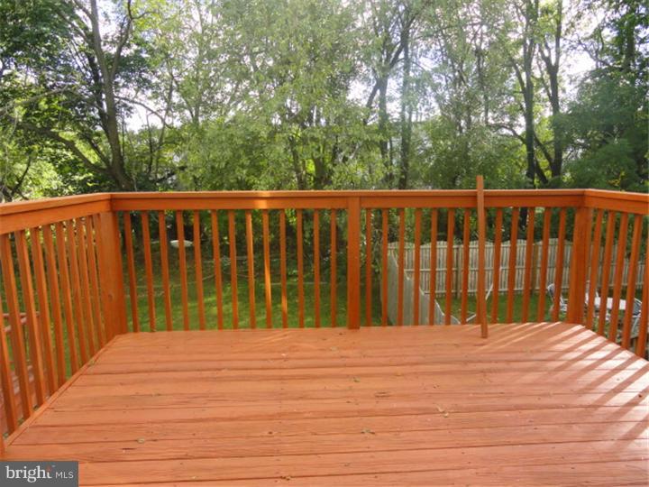 36 Threadleaf Terrace Burlington, NJ 08016 - Photo 11 of 11 Deck