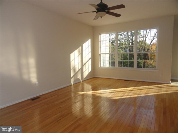 36 Threadleaf Terrace Burlington, NJ 08016 - Photo 4 of 11 Great Room