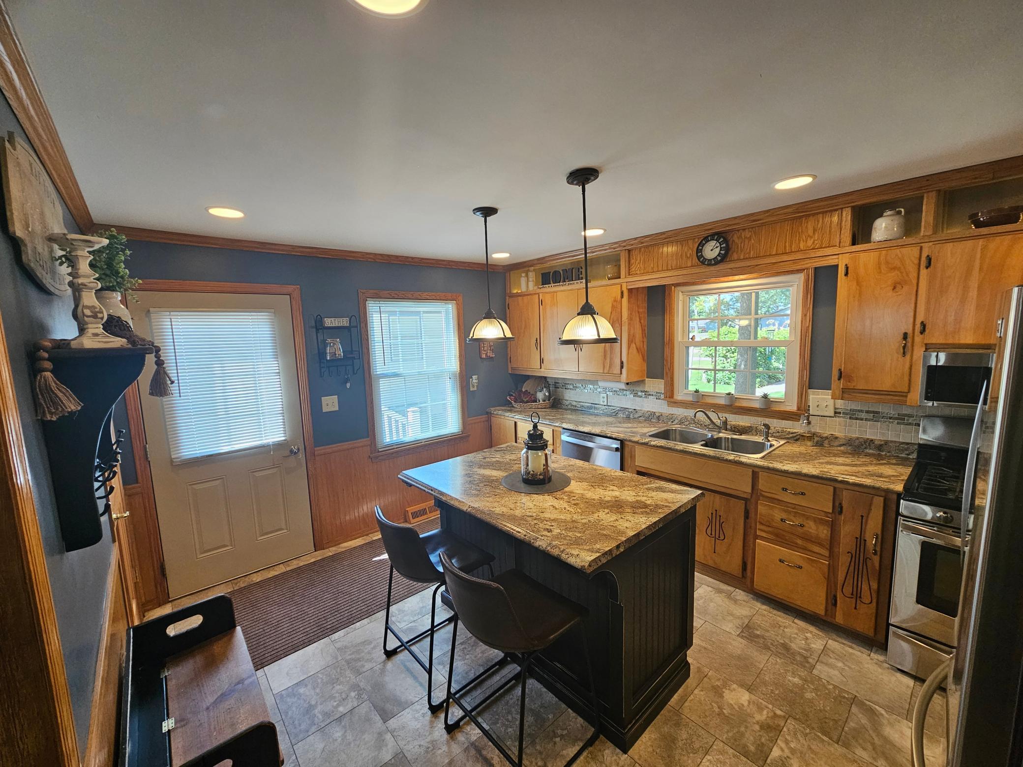 203 3rd Avenue East Lamberton, MN 56152 - Photo 10 of 42