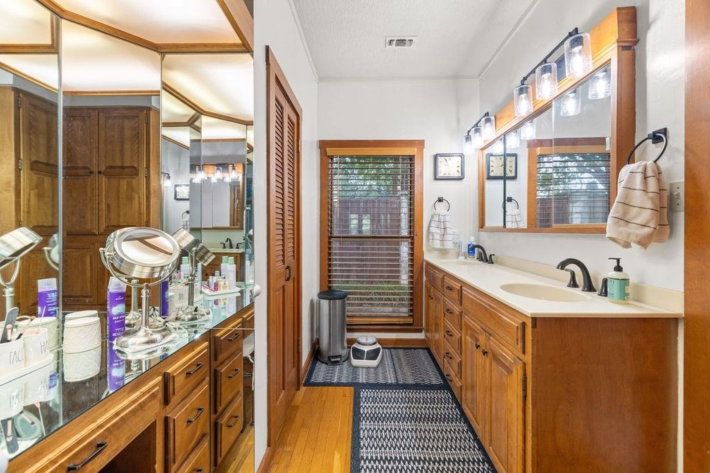 257 Encino Loop Kerrville, TX 78028 - Photo 15 of 92