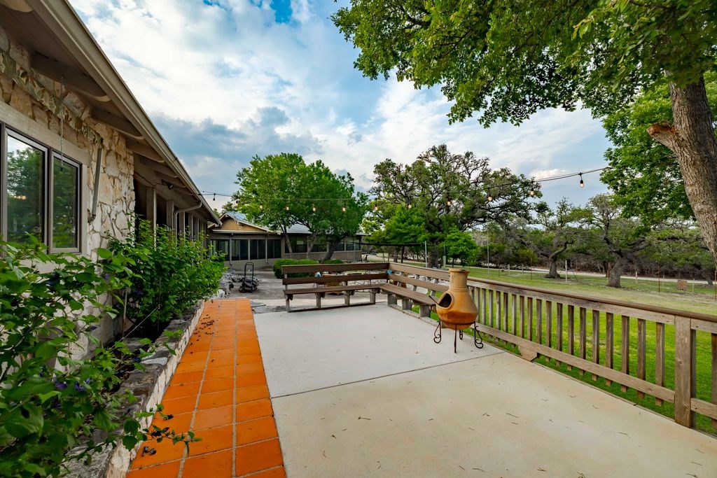 257 Encino Loop Kerrville, TX 78028 - Photo 53 of 92