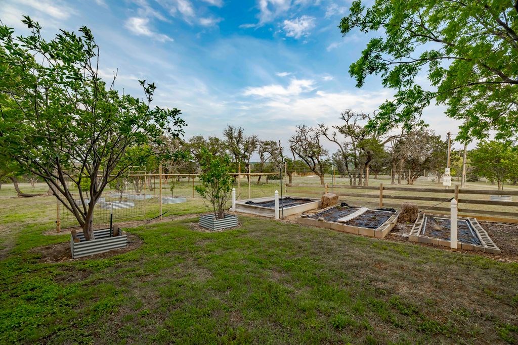 257 Encino Loop Kerrville, TX 78028 - Photo 59 of 92