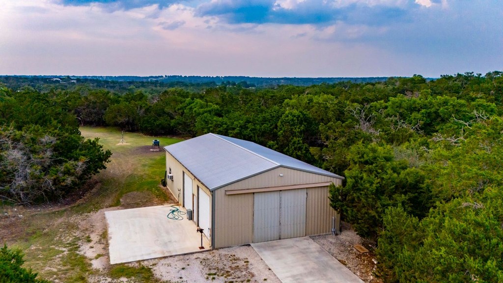 257 Encino Loop Kerrville, TX 78028 - Photo 64 of 92