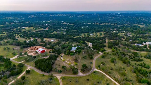 $1,200,000 | 257 Encino Loop, Kerrville, TX 78028