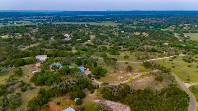 $1,200,000 | 257 Encino Loop, Kerrville, TX 78028