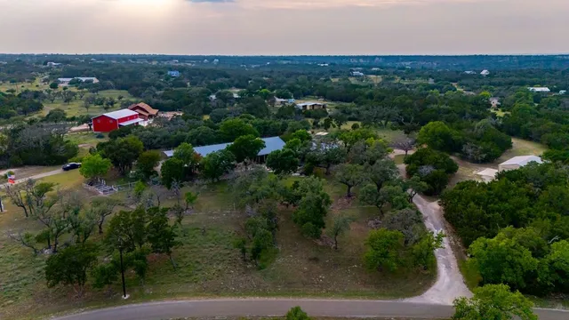 $1,200,000 | 257 Encino Loop, Kerrville, TX 78028