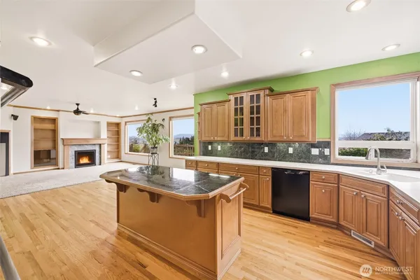 $997,000 | 1104 V Street Northwest, Auburn, WA 98001