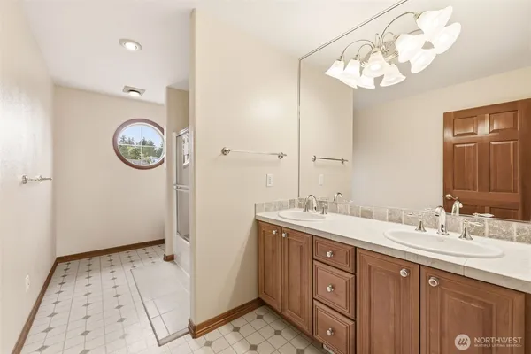 $997,000 | 1104 V Street Northwest, Auburn, WA 98001