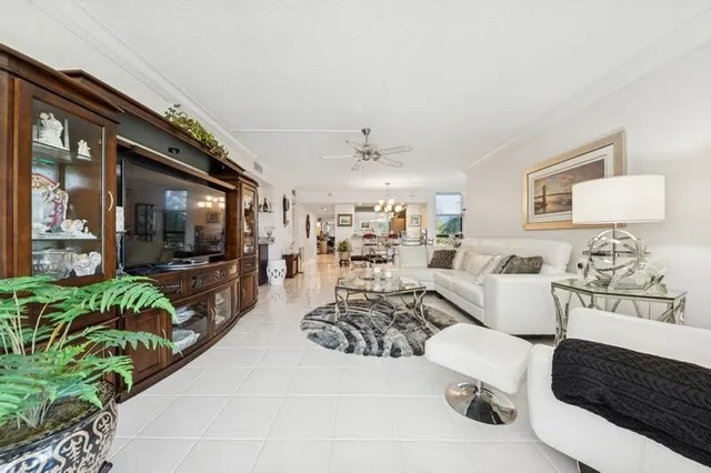 $475,000 | 6562 Boca Del Mar Drive, Unit 321, Boca Raton, FL 33433