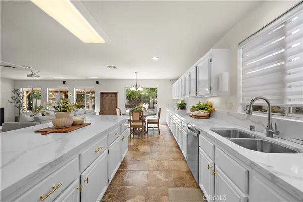 $1,050,000 | 444 Appleby Street, Corona, CA 92881
