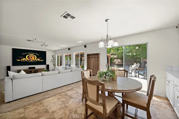 $1,050,000 | 444 Appleby Street, Corona, CA 92881