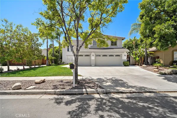 $1,050,000 | 444 Appleby Street, Corona, CA 92881