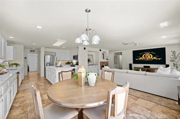 $1,050,000 | 444 Appleby Street, Corona, CA 92881