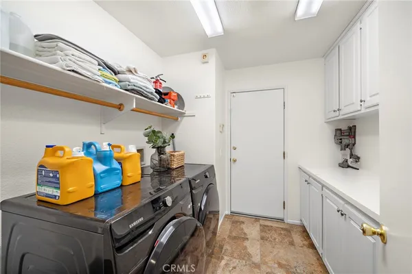$1,050,000 | 444 Appleby Street, Corona, CA 92881