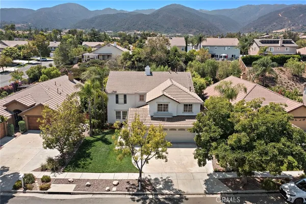 $1,050,000 | 444 Appleby Street, Corona, CA 92881