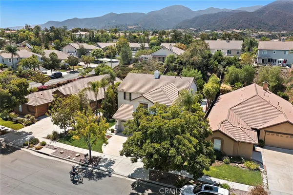 $1,050,000 | 444 Appleby Street, Corona, CA 92881