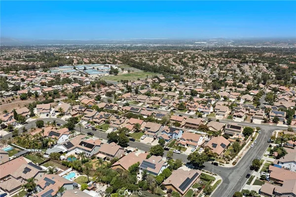 $1,050,000 | 444 Appleby Street, Corona, CA 92881