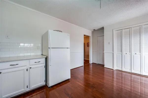 $309,990 | 13910 Albemarle Drive, Farmers Branch, TX 75234