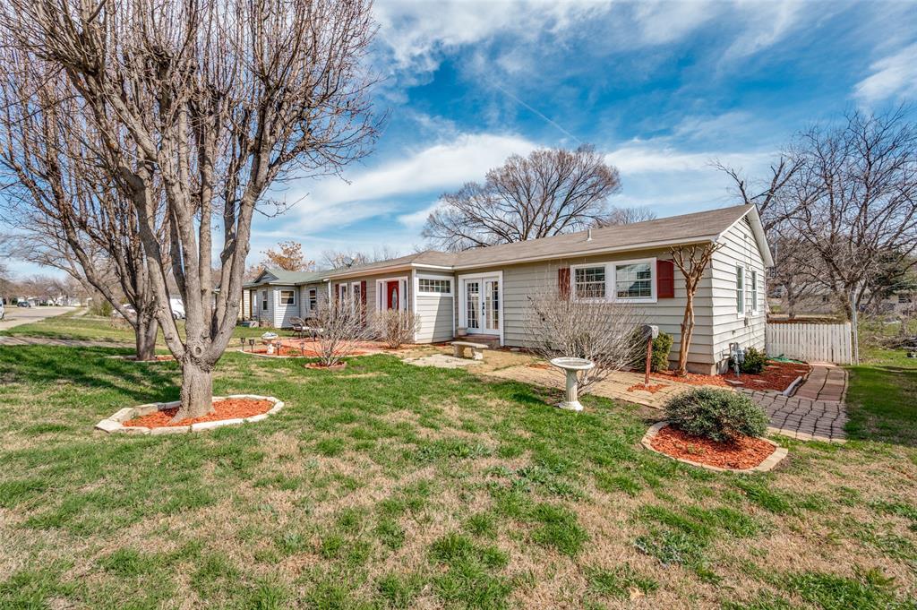 13910 Albemarle Drive Farmers Branch, TX 75234 - Photo 2 of 25