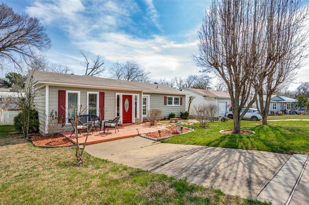 13910 Albemarle Drive Farmers Branch, TX 75234 - Photo 3 of 25