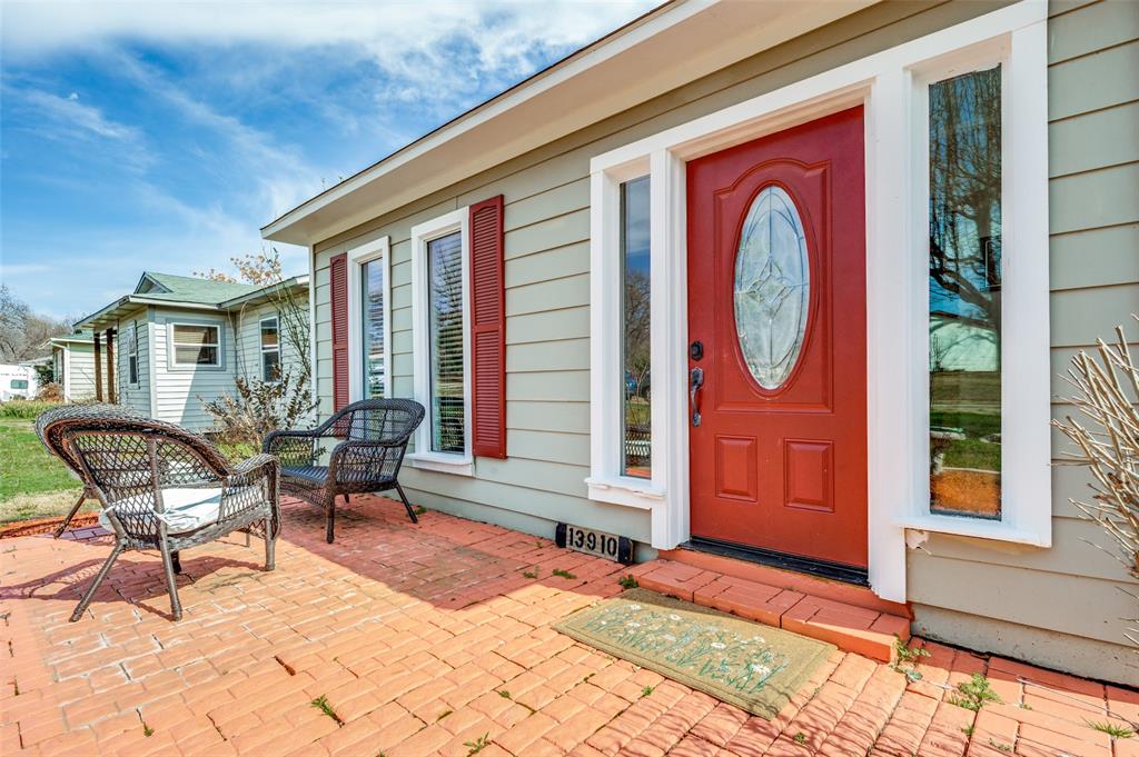 13910 Albemarle Drive Farmers Branch, TX 75234 - Photo 4 of 25