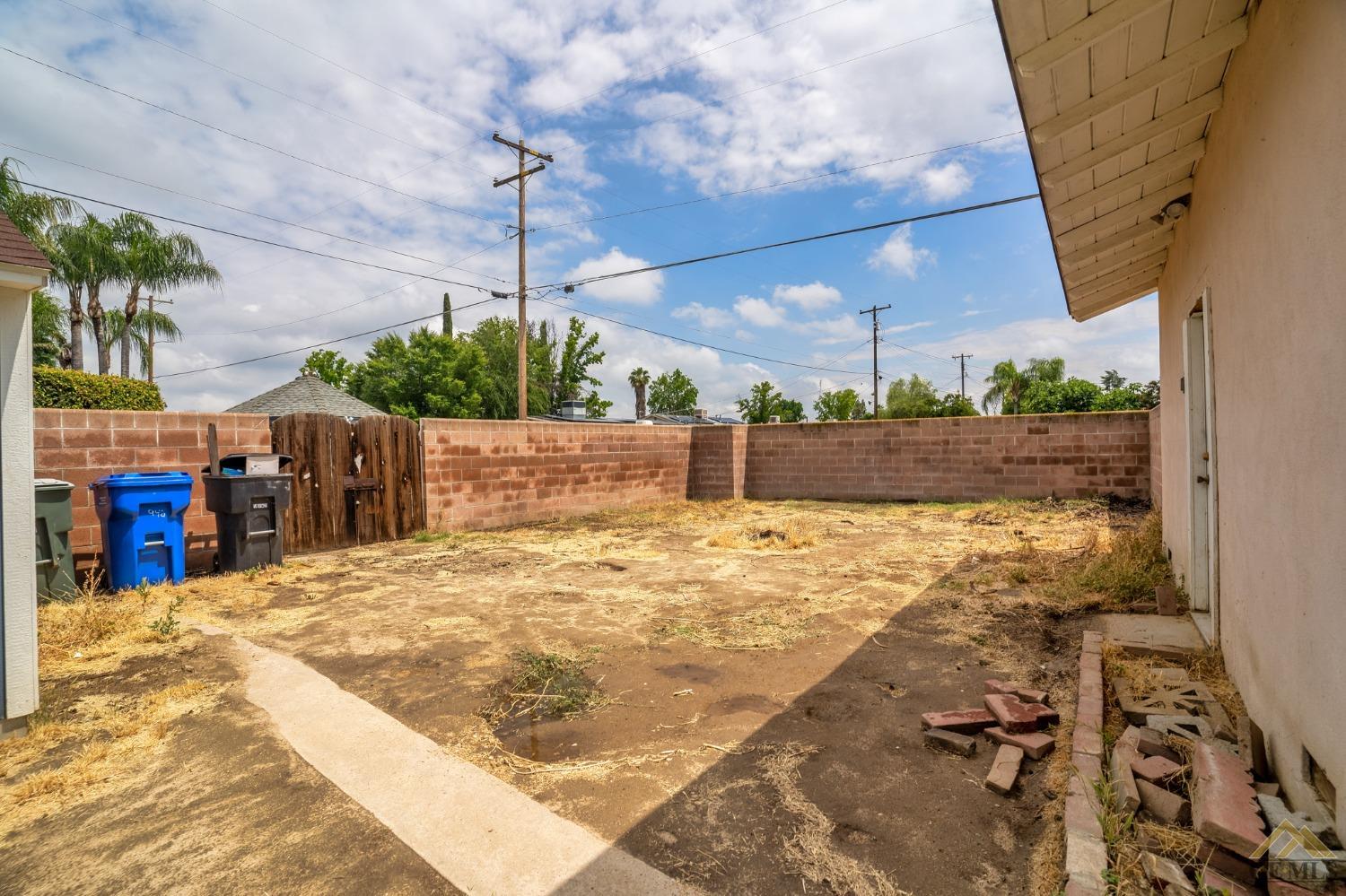 Undisclosed Address Wasco, CA 93280 - Photo 29 of 30 a view of outdoor space