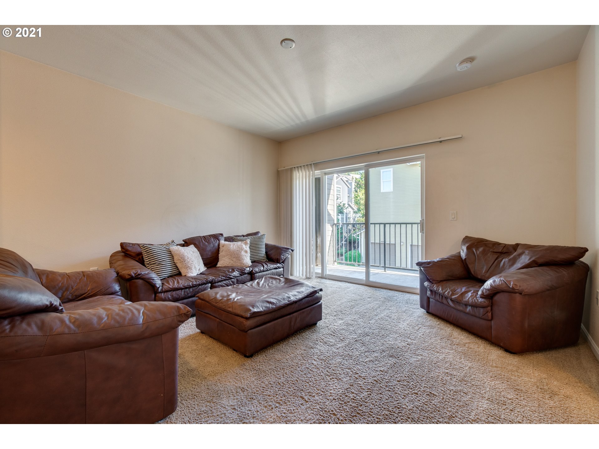 555 Springtree Lane West Linn, OR 97068 - Photo 12 of 26 Gallery Image 12