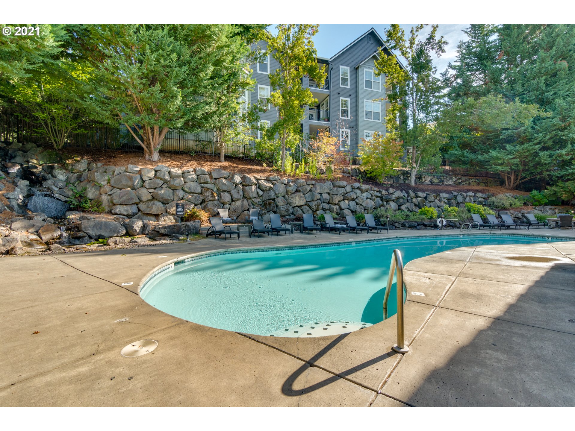 555 Springtree Lane West Linn, OR 97068 - Photo 24 of 26 Gallery Image 24
