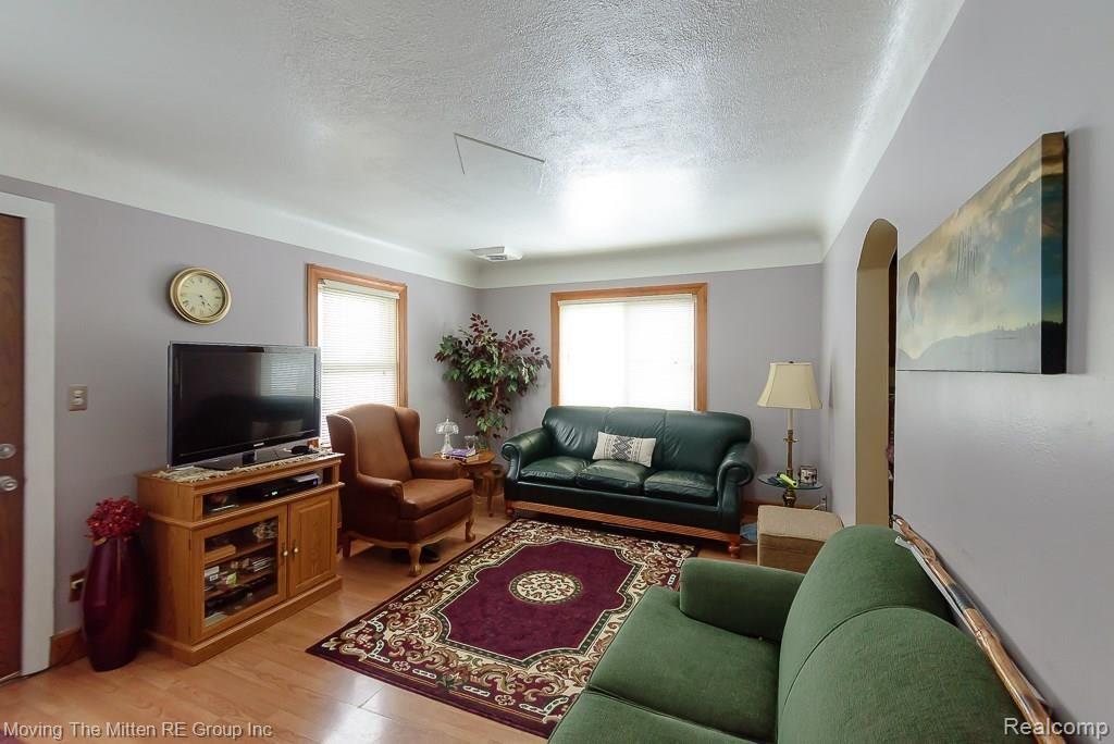 28800 Ecorse Road Romulus, MI 48174 - Photo 7 of 26