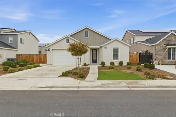 $490,000 | 6516 Walkers Gln Lane, Bakersfield, CA 93313