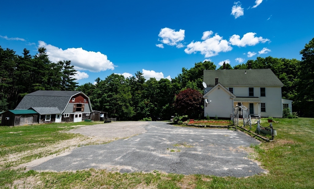 38 Blueberry Hill Road New Salem, MA 01355 - Photo 4 of 41
