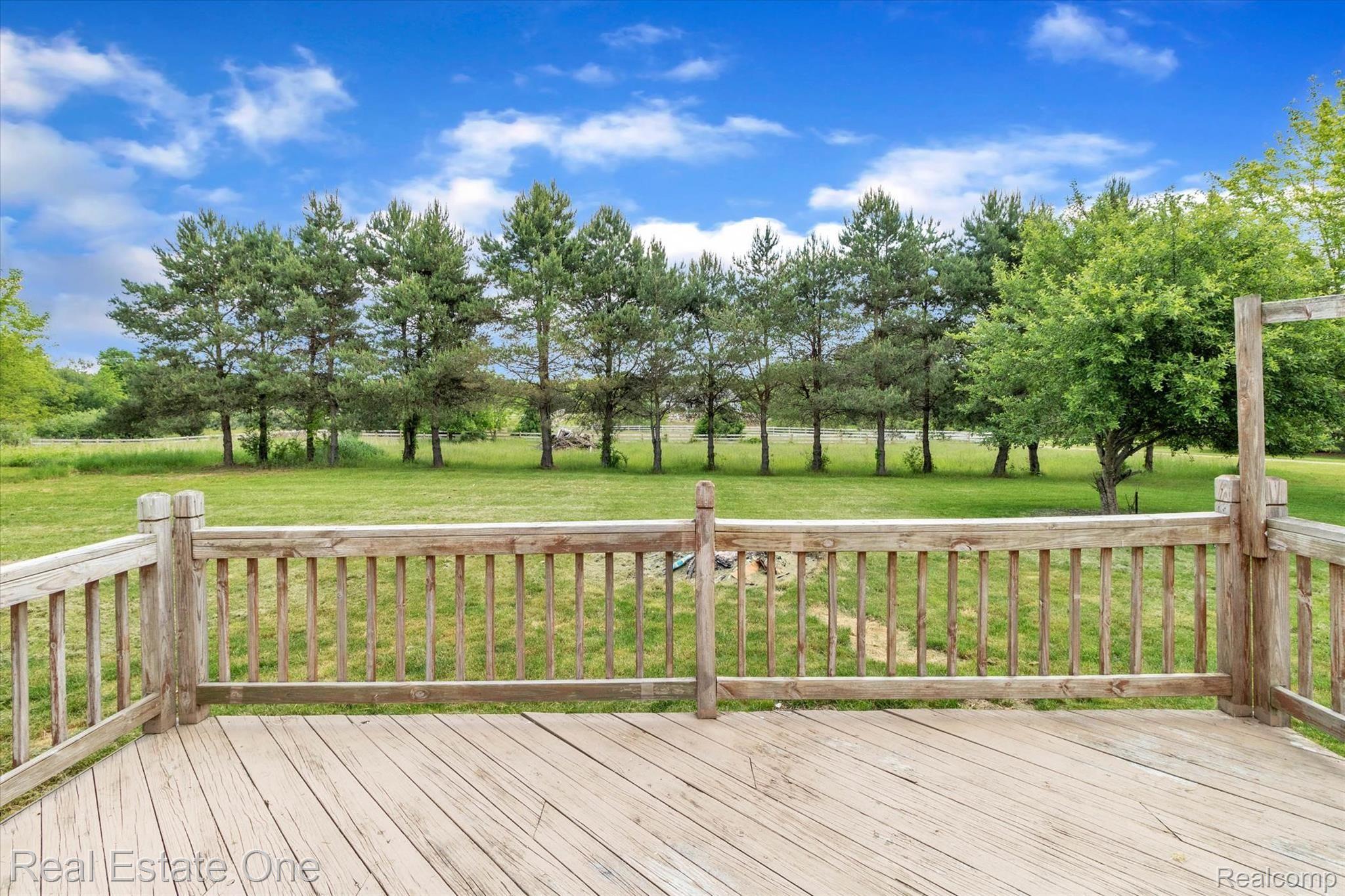 276 North Kane Road Webberville, MI 48892 - Photo 15 of 20 12.jpg