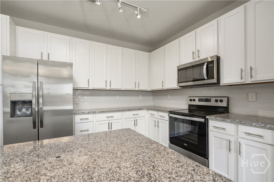 100 Prince Avenue, Unit B206 Athens, GA 30601 - Photo 21 of 27 Gallery Image 21
