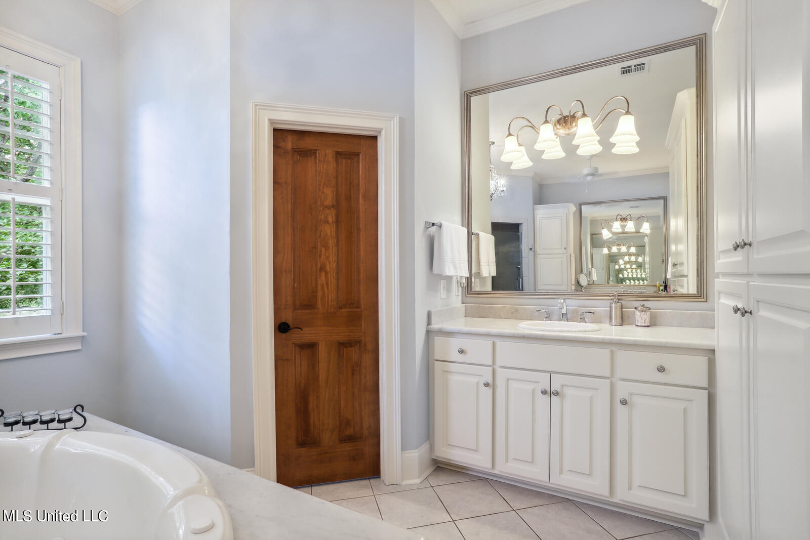 170 Richardson Road Ridgeland, MS 39157 - Photo 17 of 29 Vanity