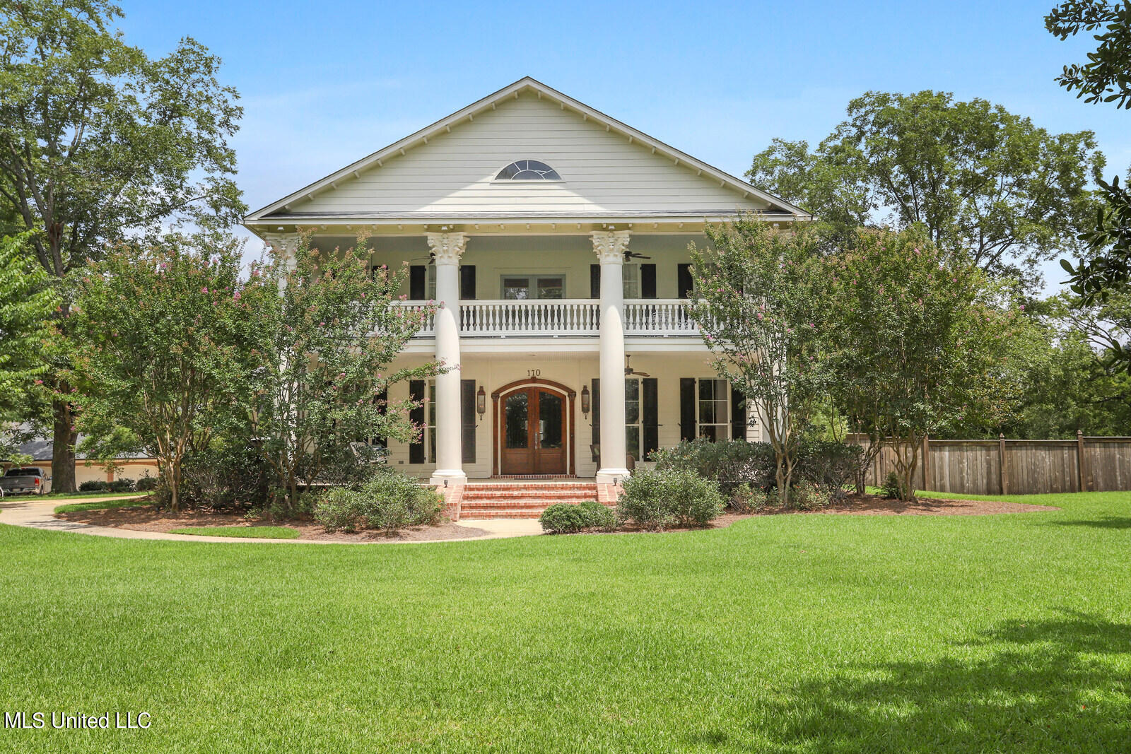 170 Richardson Road Ridgeland, MS 39157 - Photo 2 of 29 Front Exterior