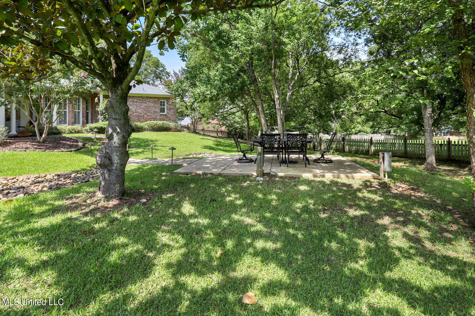 170 Richardson Road Ridgeland, MS 39157 - Photo 25 of 29 Backyard