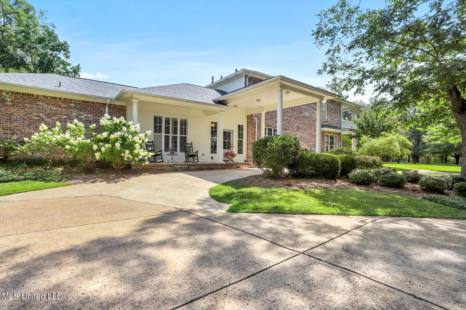 170 Richardson Road Ridgeland, MS 39157 - Photo 26 of 29 Side