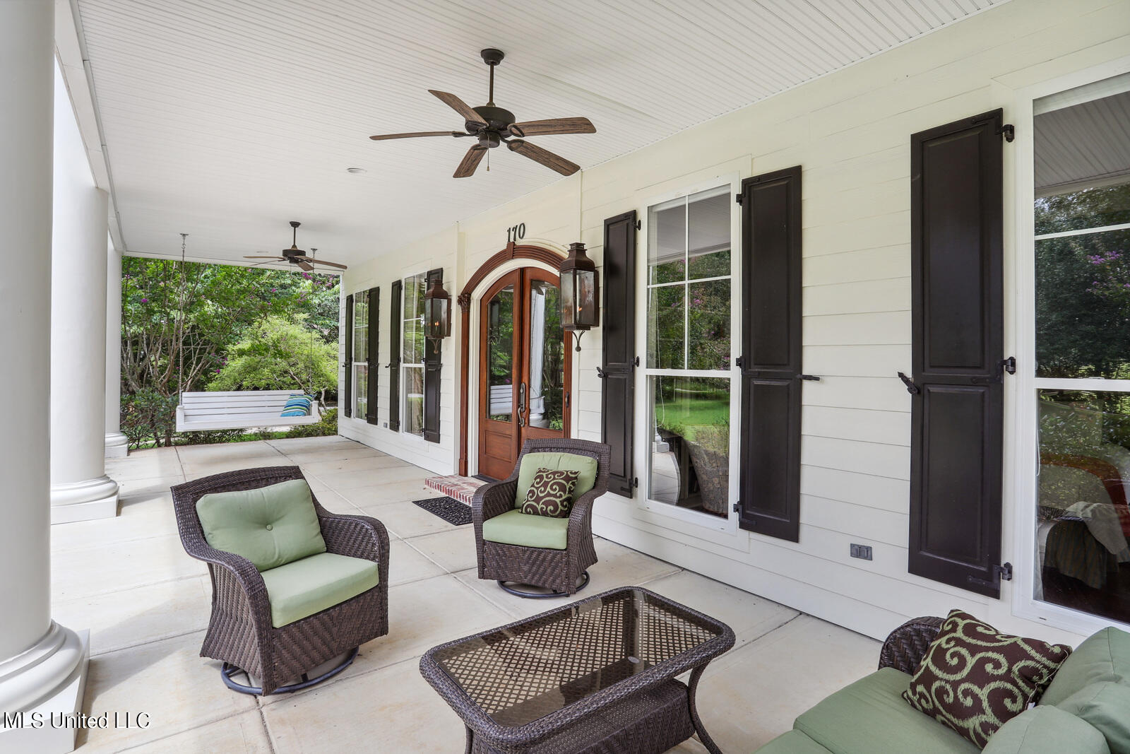 170 Richardson Road Ridgeland, MS 39157 - Photo 3 of 29 Porch