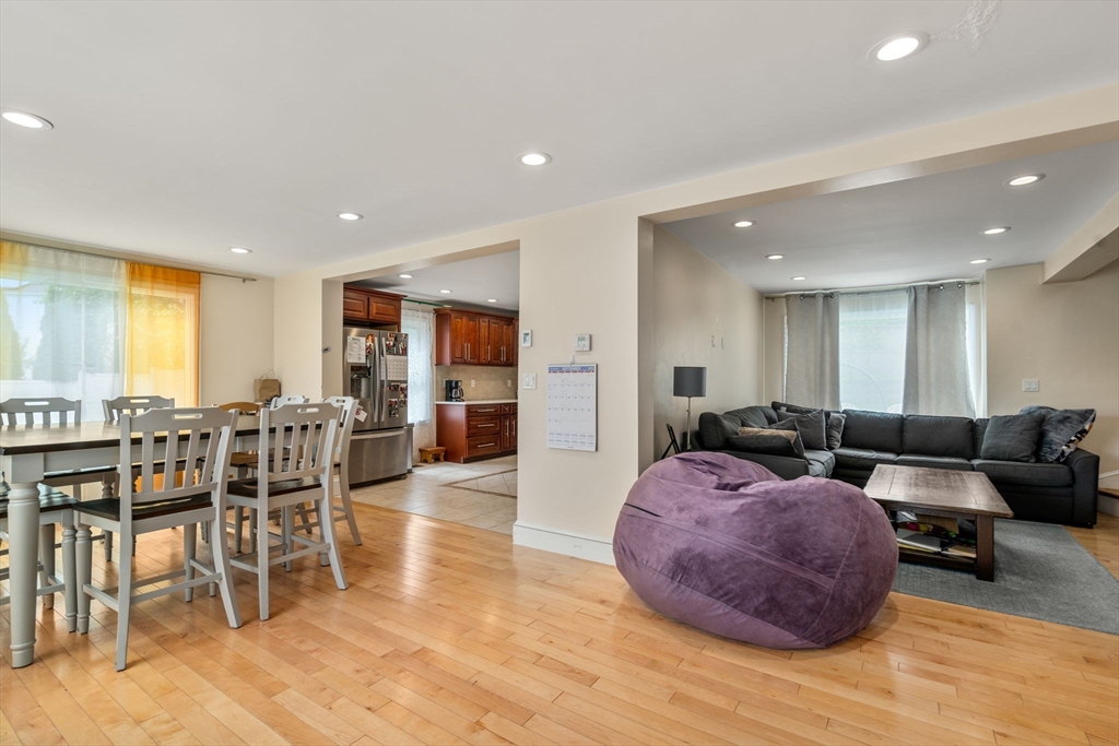27 Hamilton Place Needham, MA 02494 - Photo 29 of 42