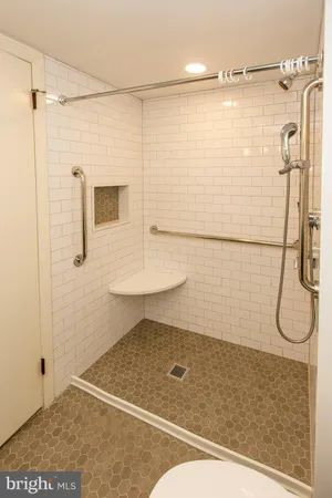 $2,950 | 20930 Valley Forge Circle, Unit 930, King of Prussia, PA 19406