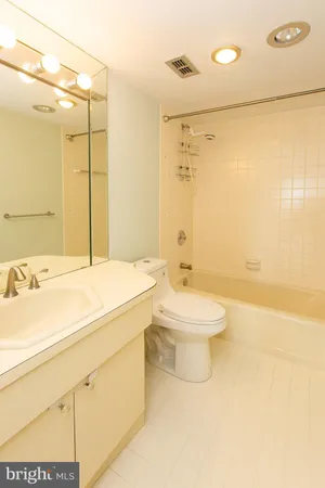 $2,950 | 20930 Valley Forge Circle, Unit 930, King of Prussia, PA 19406