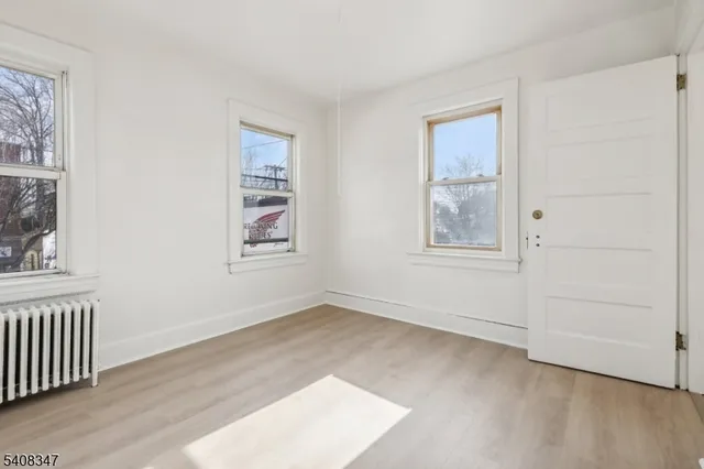 $1,650 | 66 North Washington Avenue, Unit 2, Bergenfield, NJ 07621