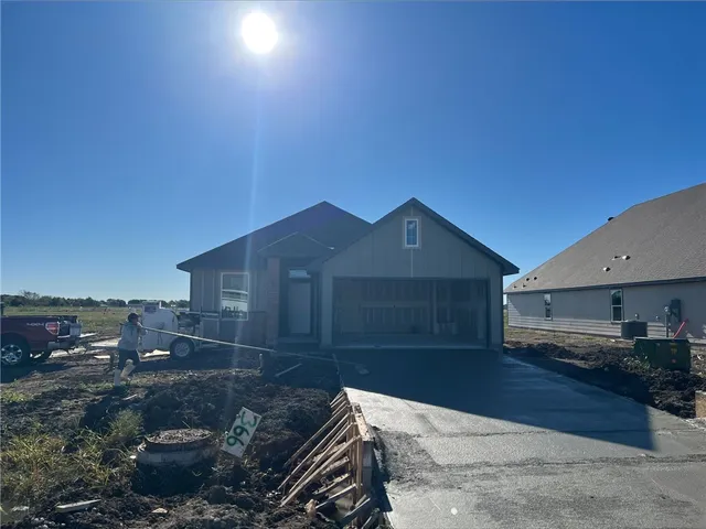 $272,100 | 366 Harvest Lk Drive, Snook, TX 77879