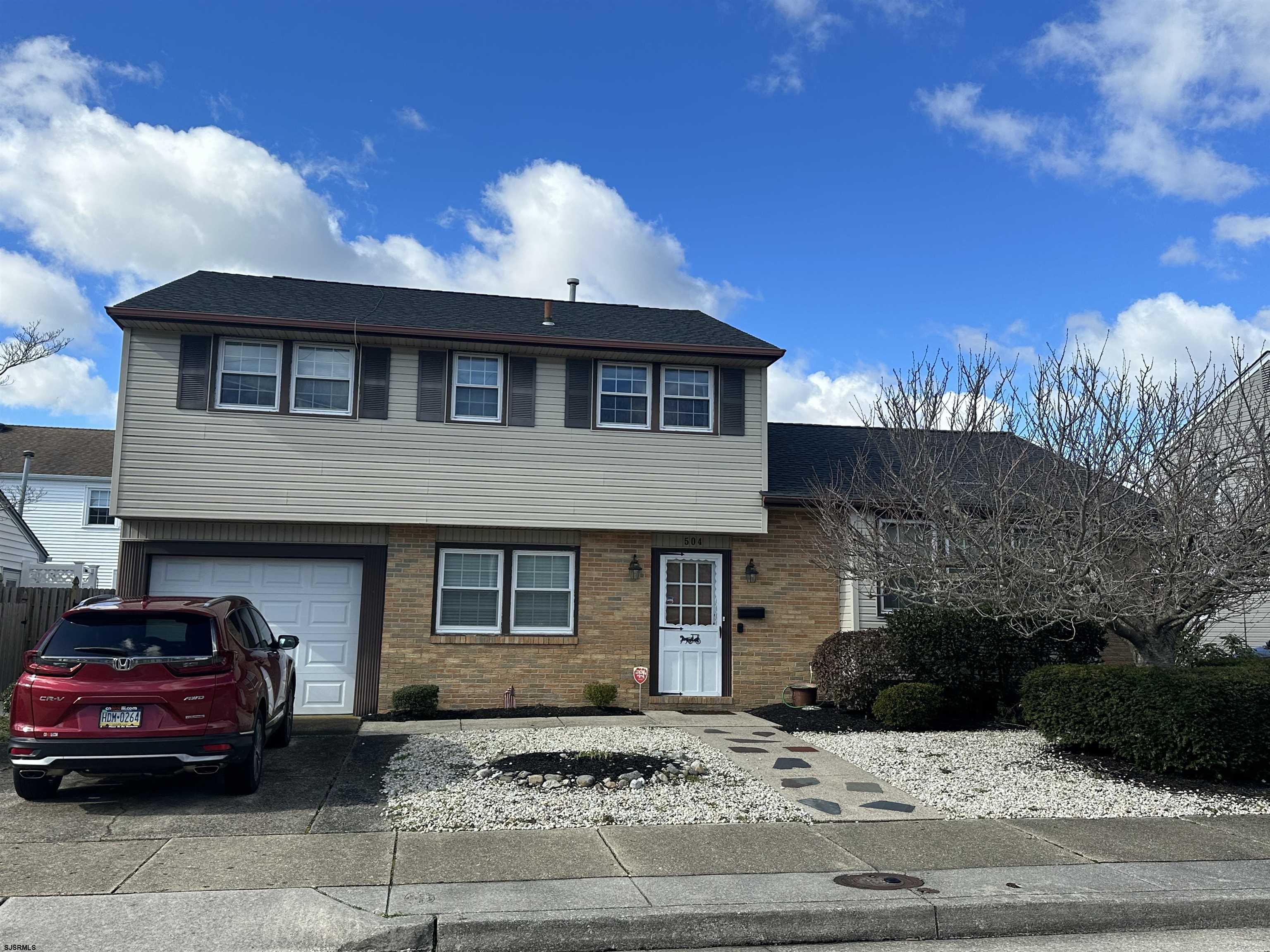 504 North Delavan Ave