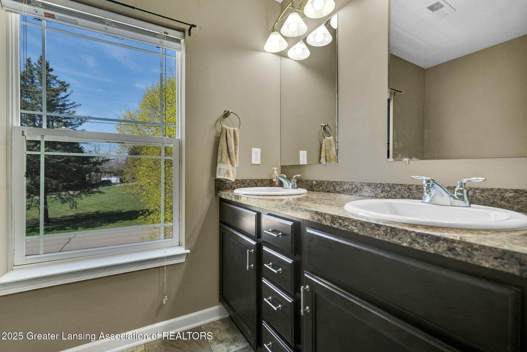 614 Doyle Road Laingsburg, MI 48848 - Photo 23 of 37 21-web-or-mls-Open Ended Media-20