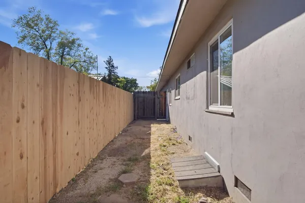 $525,000 | 1102 Blair Avenue, Modesto, CA 95350