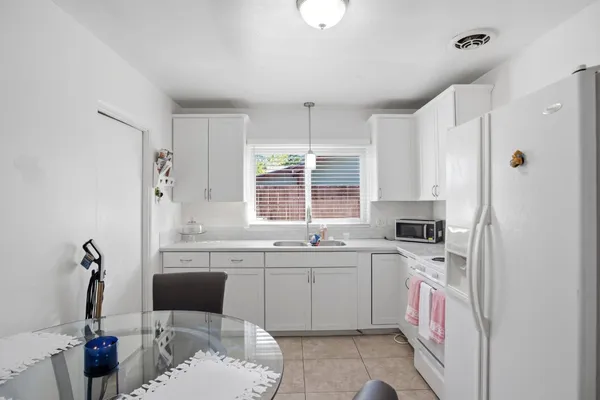 $525,000 | 1102 Blair Avenue, Modesto, CA 95350