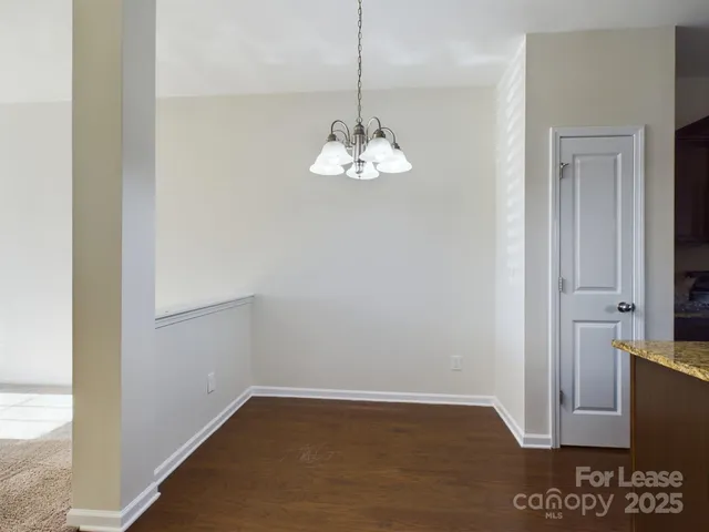 a view of a decorative light in a hallway